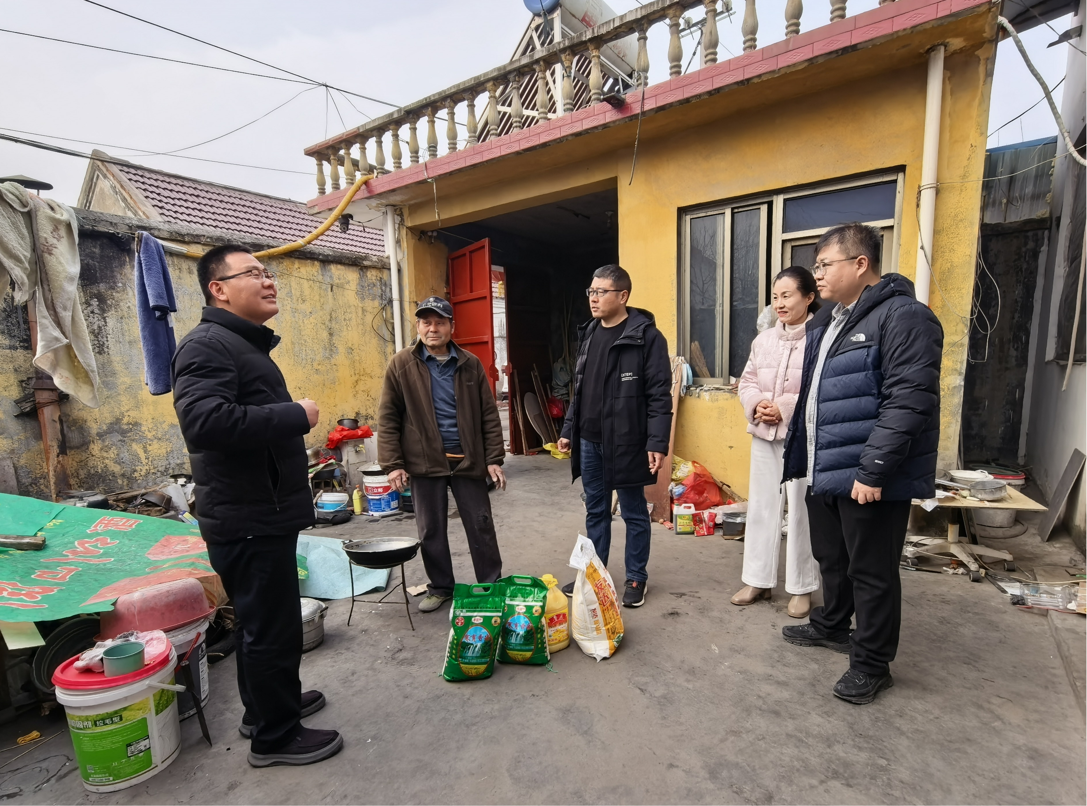 微礦集團(tuán)到殷莊社區(qū)開展春節(jié)送溫暖走訪慰問活動(dòng)